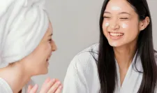 hạnh phúc là khi có người làm sạch da cùng