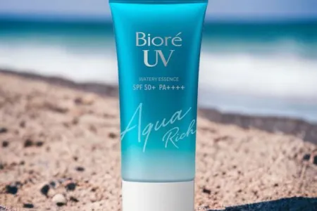 Kem chống nắng Biore UV Aqua Rich Watery Essence SPF 50