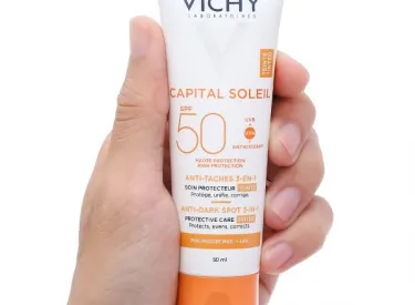 3.4 Kem chống nắng Vichy Capital Soleil Anti-Dark Spot 3-in-1